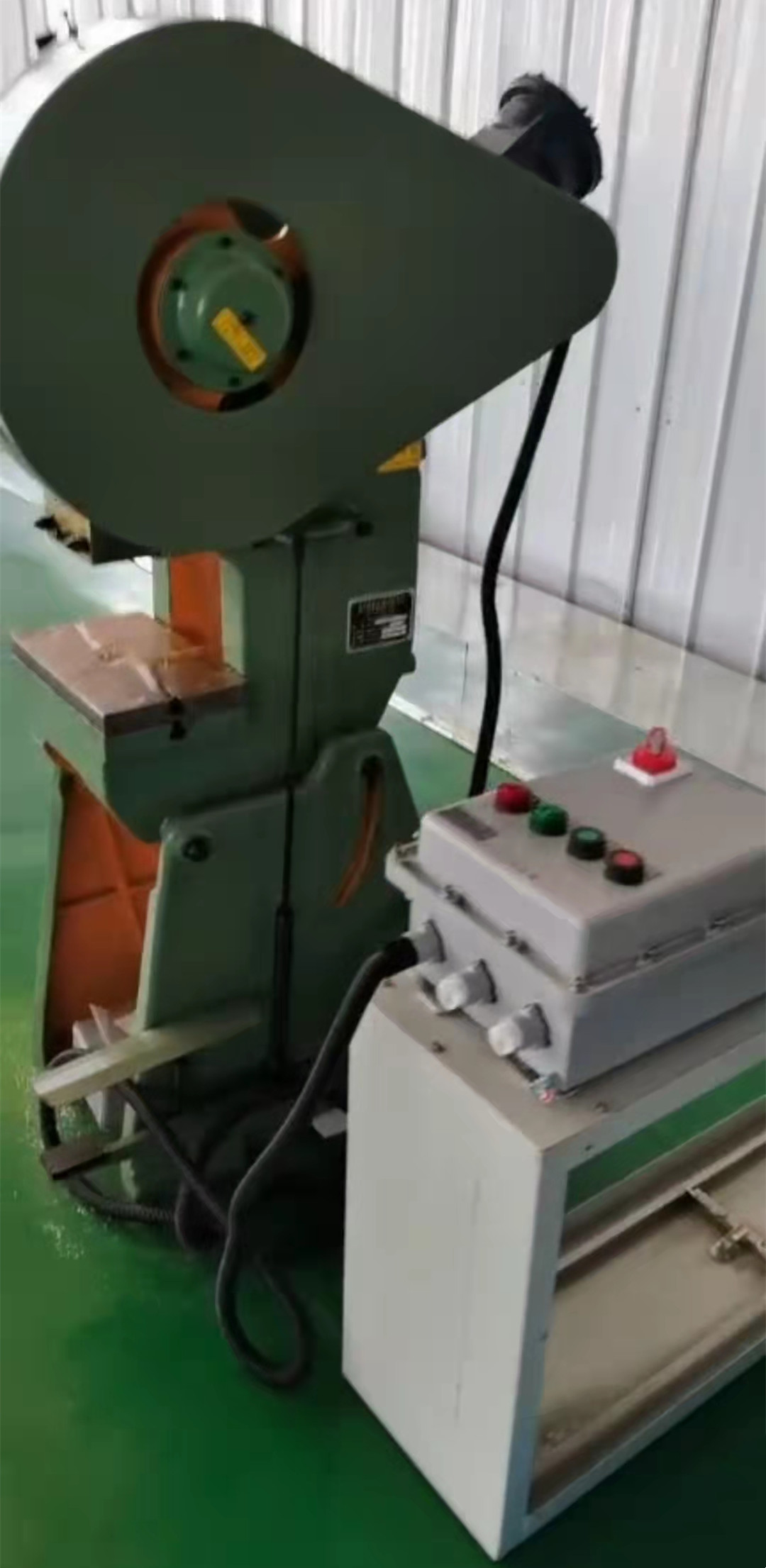 防爆壓力機(jī) 防爆壓力機(jī)